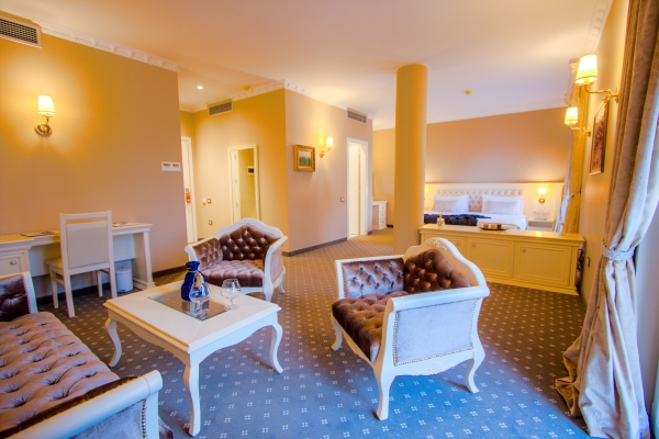 Lot Boutique Hotel (Tirana)